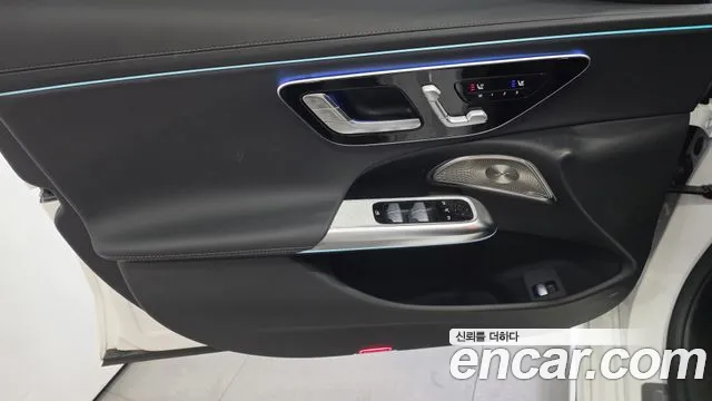 Mercedes-Benz E-Class — Фото автомобиля 17