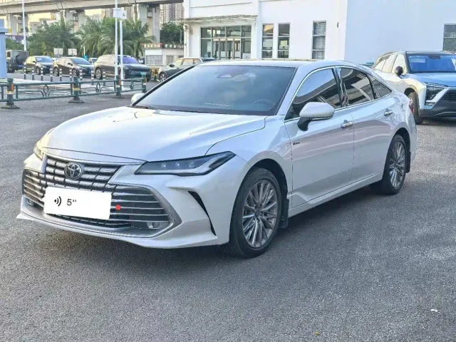Toyota Avalon — Фото автомобиля 10