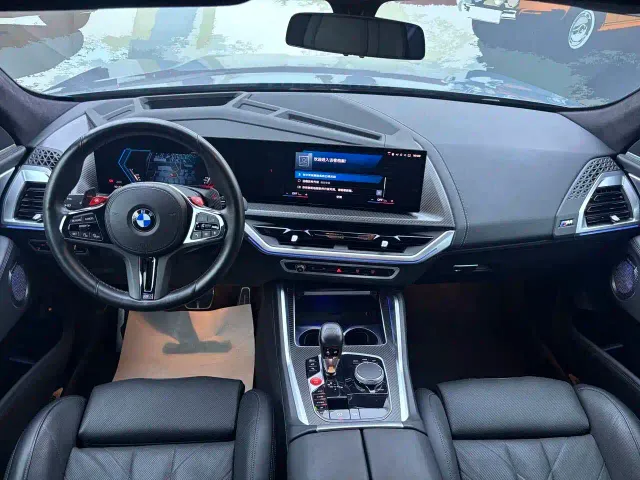BMW XM — Фото автомобиля 12