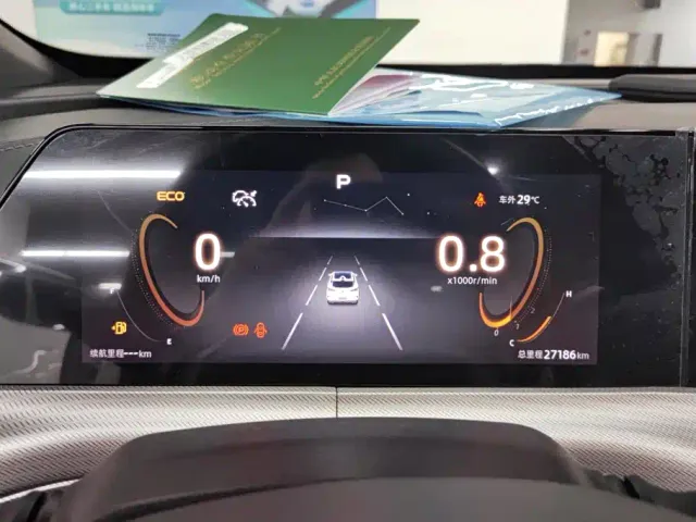 Changan UNI-T — Фото автомобиля 14