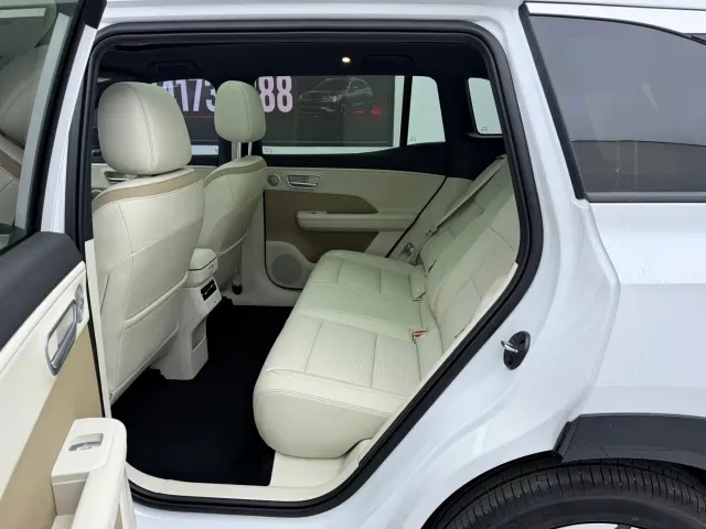 Toyota BoZhi 3X — Фото автомобиля 5