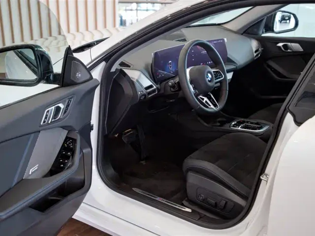 BMW 2 Series — Фото автомобиля 13