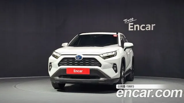 Toyota RAV4 — Фото автомобиля 2