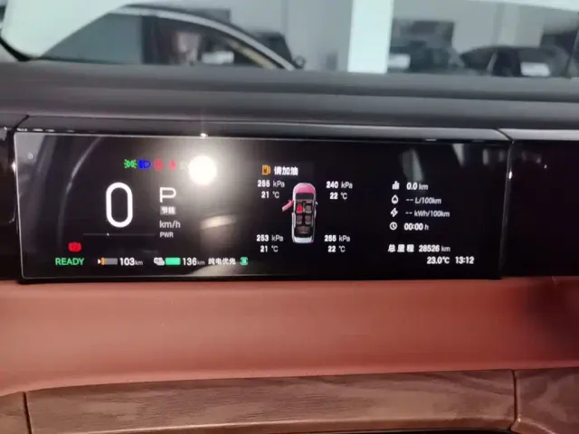 GAC Trumpchi E8 — Фото автомобиля 11