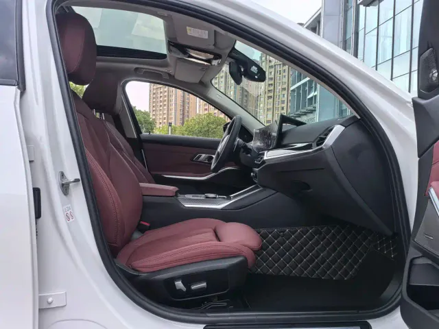 BMW 3 Series — Фото автомобиля 11