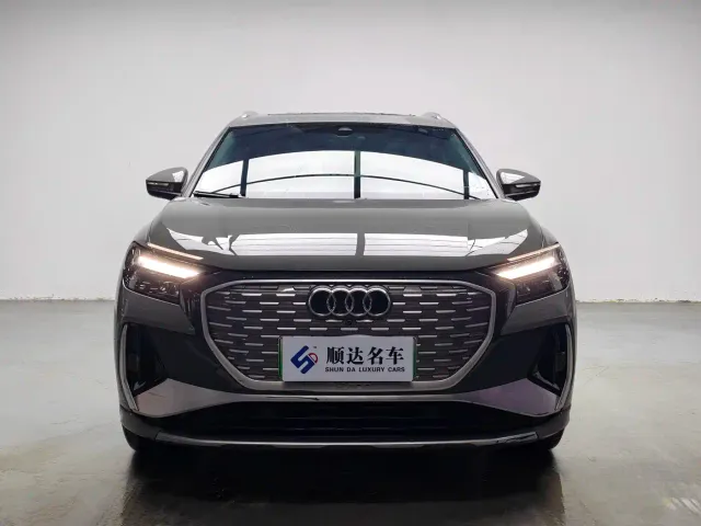 Audi Q4 e-tron — Фото автомобиля 2