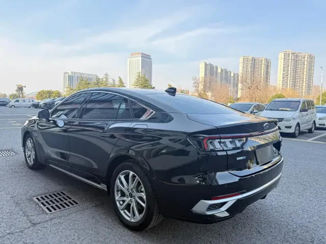 Ford Mondeo — Фото автомобиля 19