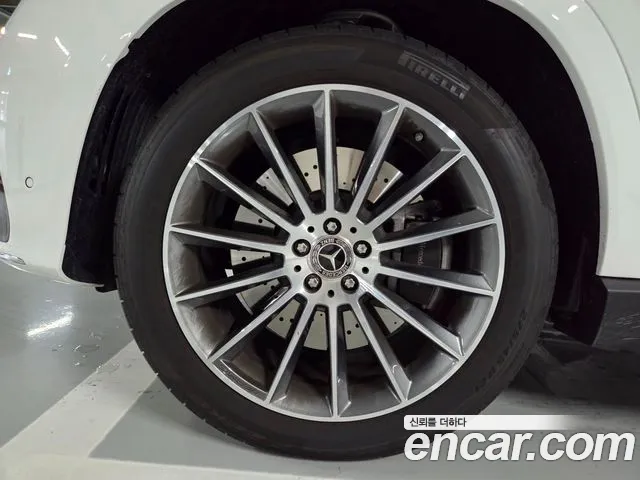 Mercedes-Benz GLE-Class — Фото автомобиля 5