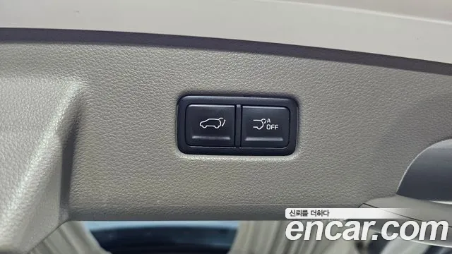 Kia Canival — Фото автомобиля 15