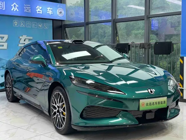 Denza Z9GT — Фото автомобиля 3