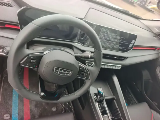 Geely Binrui — Фото автомобиля 8