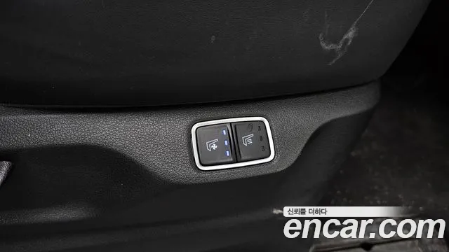 Hyundai Staria Staria 4WD Lounge 9 мест — Фото автомобиля 17