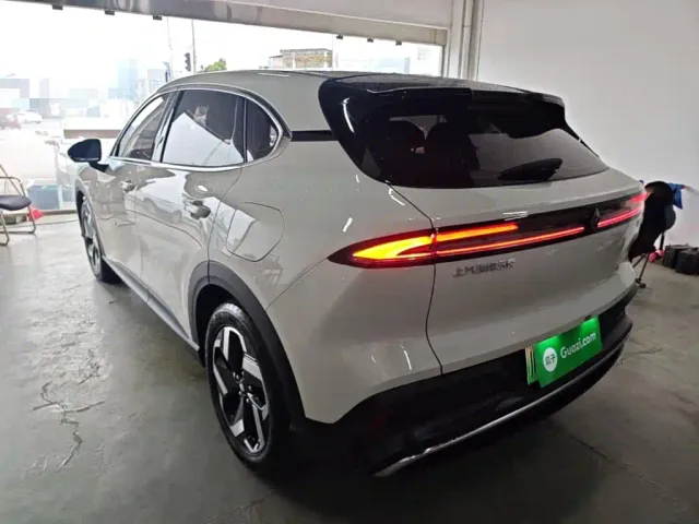 Baojun Yunhai — Фото автомобиля 4