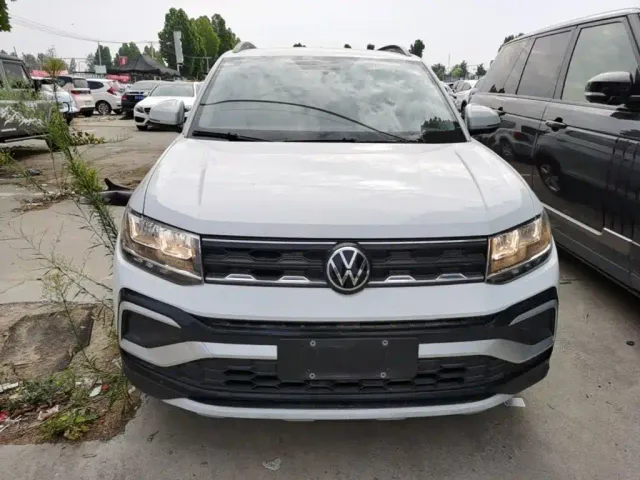 Volkswagen T-Cross — Фото автомобиля 2