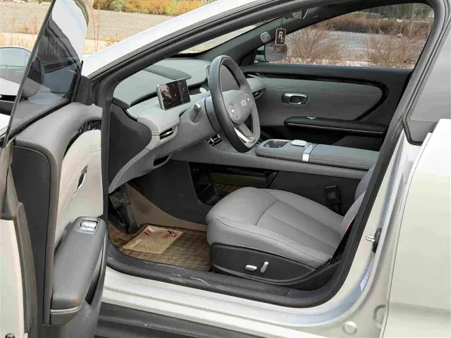 Changan Qiyuan A06 — Фото автомобиля 7