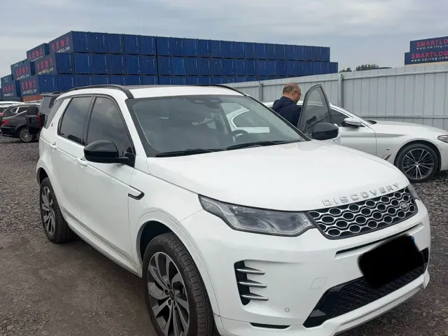 Land Rover Discovery Sport — Фото автомобиля 3