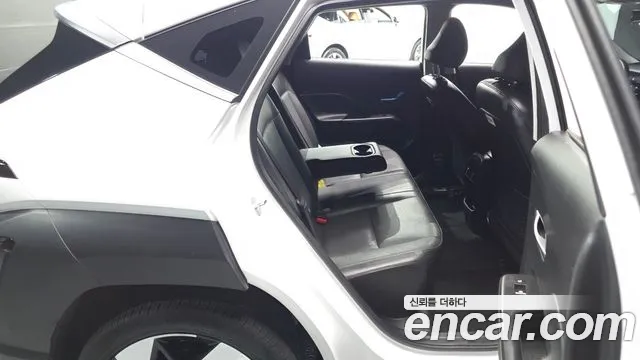Hyundai Kona Kona (SX2) Бензин 1.6 турбо 2WD — Фото автомобиля 3