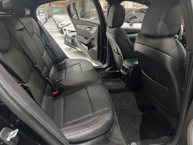 Cadillac CT5 — Фото автомобиля 5