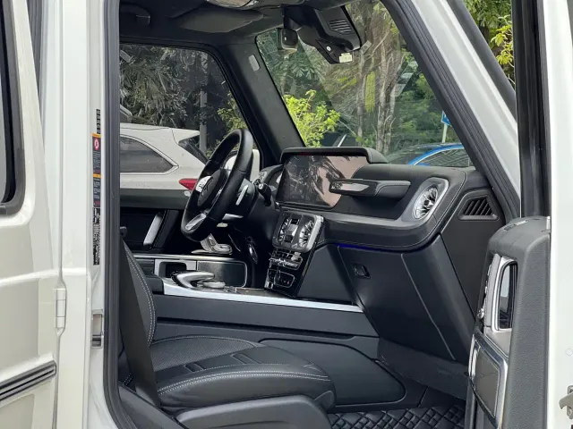 Mercedes-Benz G-Class — Фото автомобиля 10