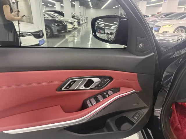 BMW 3 Series — Фото автомобиля 4