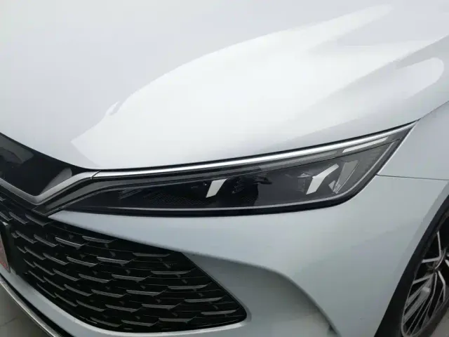 BYD Qin L — Фото автомобиля 7