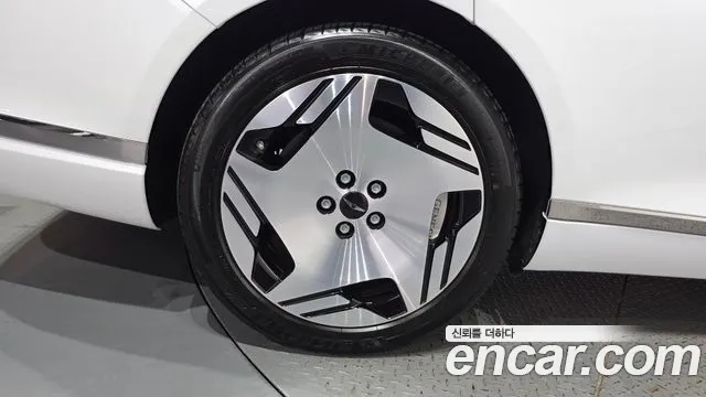 Genesis G80 RG3 — Фото автомобиля 5