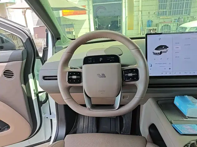 Li Auto i6 — Фото автомобиля 10