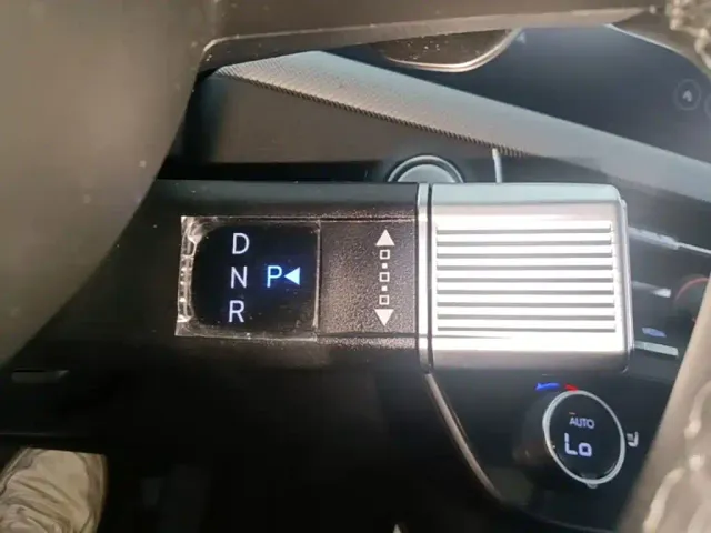 Hyundai Sonata — Фото автомобиля 13