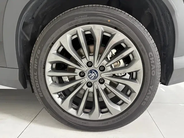 BYD Song Ultra — Фото автомобиля 21