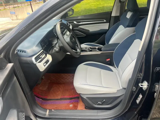 Geely Emgrand — Фото автомобиля 4