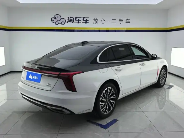 Hongqi H5 — Фото автомобиля 3