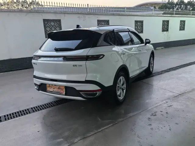 Bestune T90 — Фото автомобиля 11
