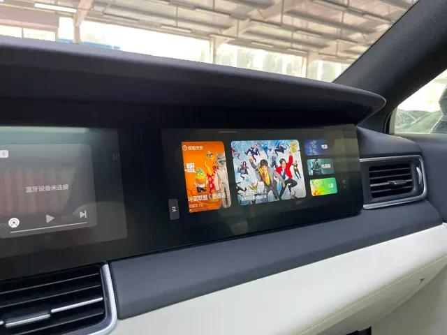 Li Auto ONE — Фото автомобиля 27