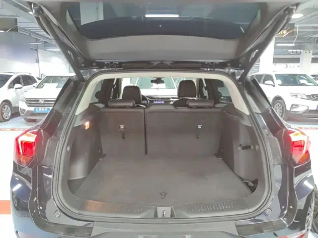 Buick Buick Encore GX 2020 20T CVT 2WD Luxury Model — Фото автомобиля 18