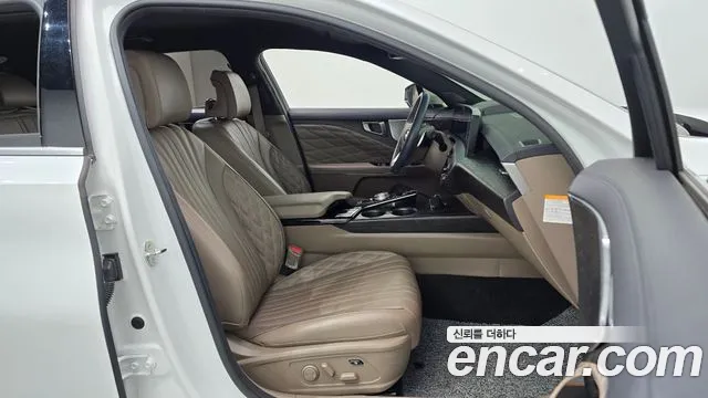 Kia K8 Hybrid — Фото автомобиля 11
