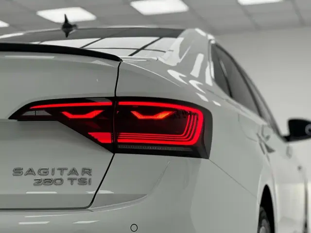 Volkswagen Sagitar — Фото автомобиля 7