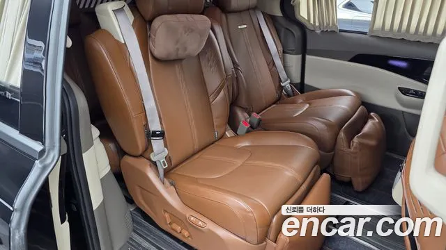 Kia Carnival Generation 4 — Фото автомобиля 18