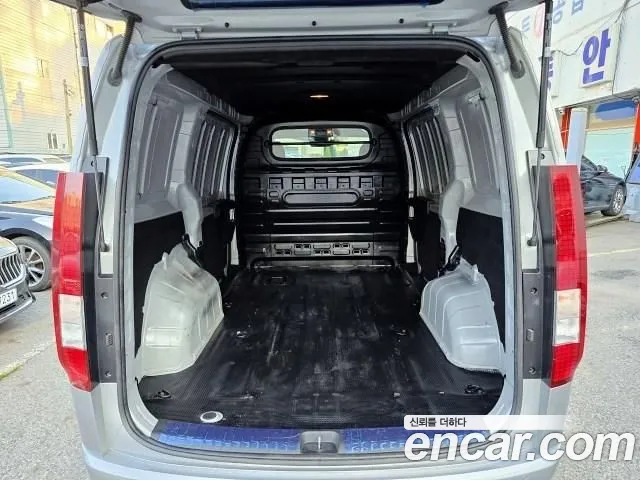 Hyundai Staria Staria Карго 3 места — Фото автомобиля 10