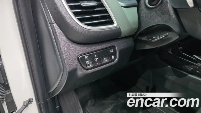 Kia Seltos Бензин 1.6 турбо 2WD — Фото автомобиля 26