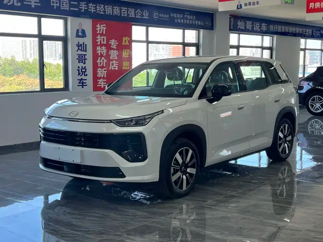 Фотография автомобиля — GAC Trumpchi GS4