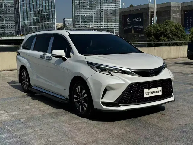 Toyota Granvia — Фото автомобиля 3