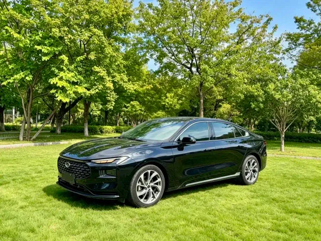 Фотография автомобиля — Ford Mondeo