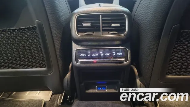 Mercedes-Benz GLE-Class — Фото автомобиля 16