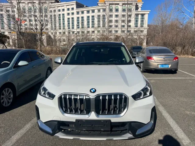 BMW X1 — Фото автомобиля 2