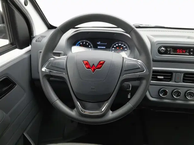 Wuling Yangguang — Фото автомобиля 11