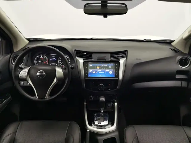 Nissan Terra 2020 2.5L XL Upper 4WD Automatic Luxury Edition — Фото автомобиля 5
