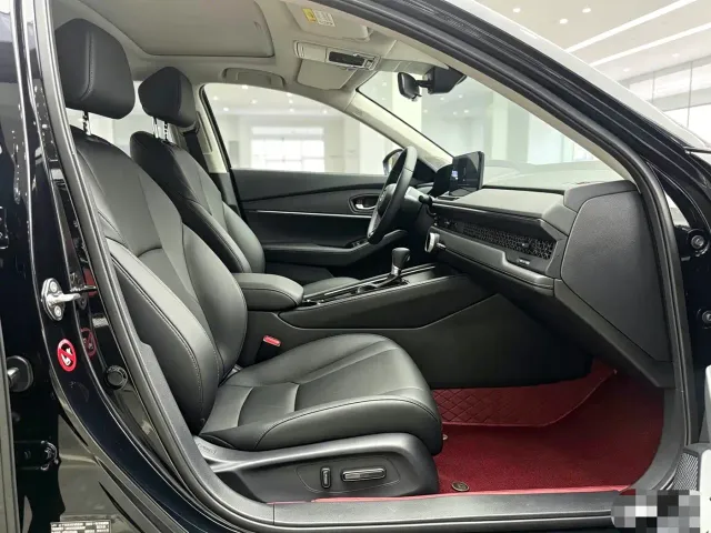 Honda Accord — Фото автомобиля 9