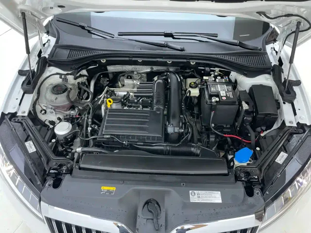 Skoda Superb — Фото автомобиля 21