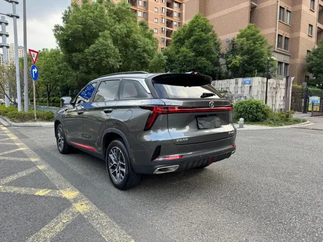 Changan CS75 Plus — Фото автомобиля 12