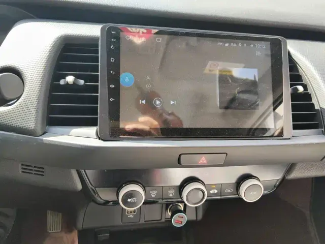 Honda Fit — Фото автомобиля 13